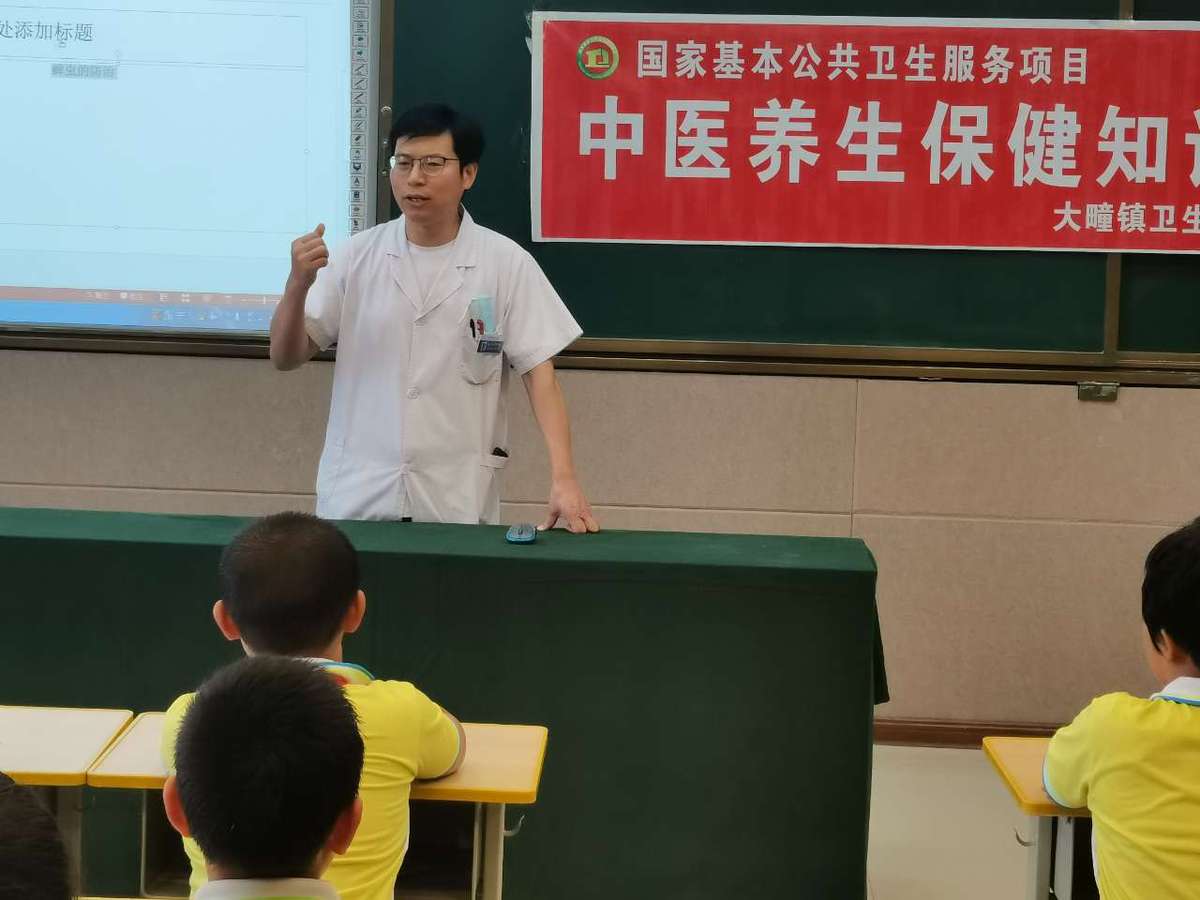 中医药文化进校园--荣成市第十五中学开展"邂逅中医药 耕读谱新篇"系列活动